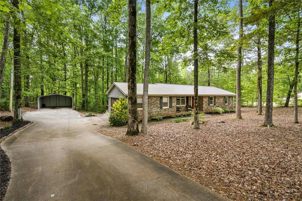 275 MOUNTAIN SPRINGS RD, WEST UNION, SC 29696, photo 1 of 41